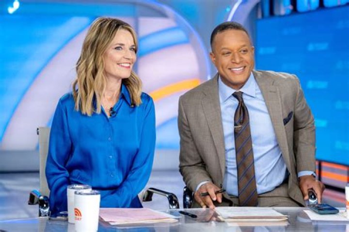 
After oversleeping and nearly missing the “Today” broadcast, Savannah Guthrie displays her bare flesh. 