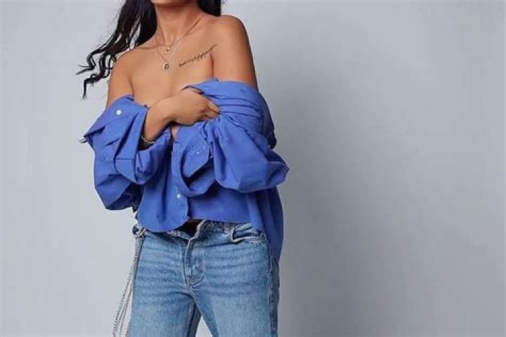 Ammika Harris Flaunts A Flawless Look And Reveals Her Current Read To Fans