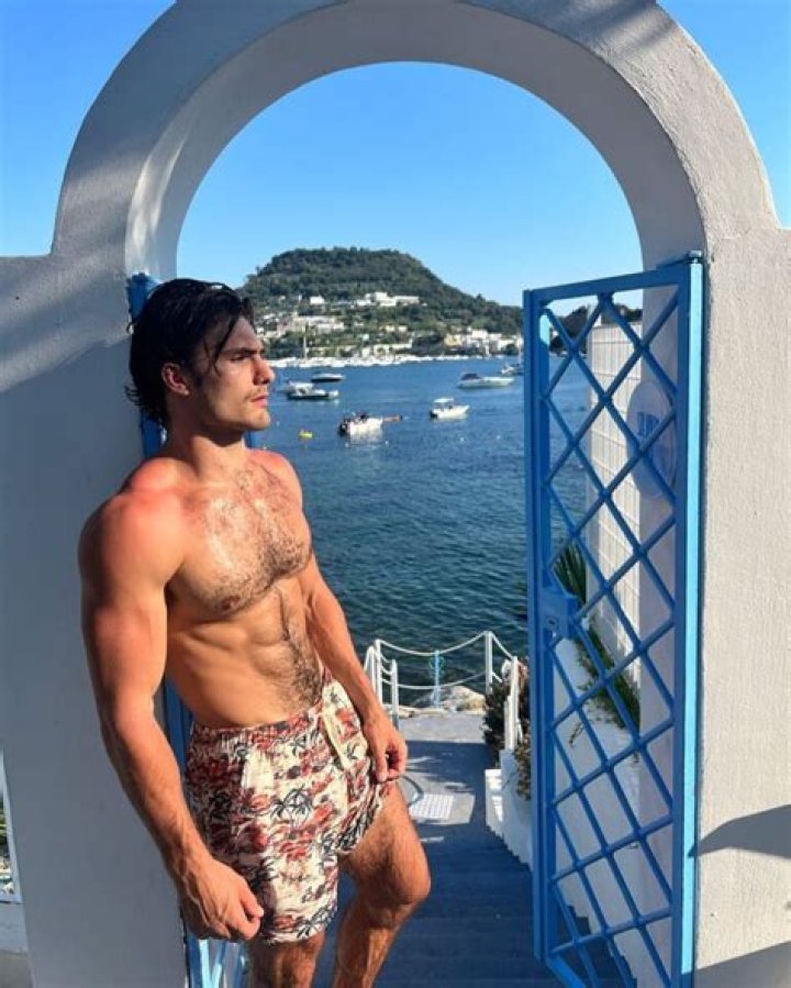 Armando Rubio Height, Weight, Net Worth, Age, Birthday, Wikipedia, Who, Instagram, Biography