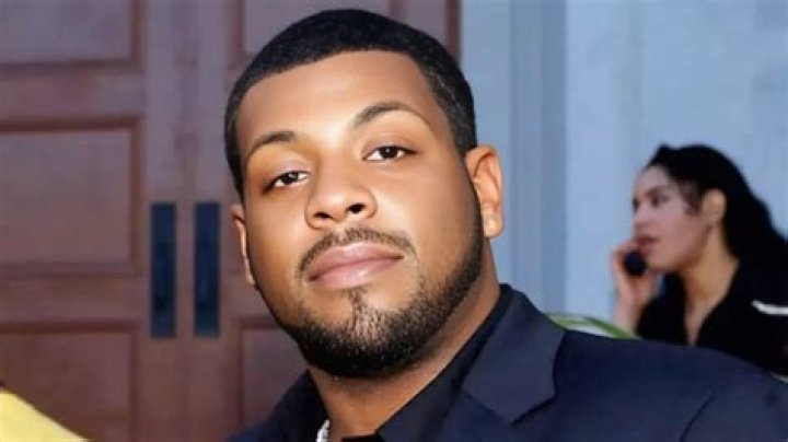 Bio, real name, age, height, wife, children, songs