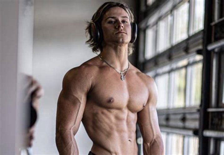 
Chris Eubank Height, Weight, Net Worth, Age, Birthday, Wikipedia, Who, Nationality, Biography 