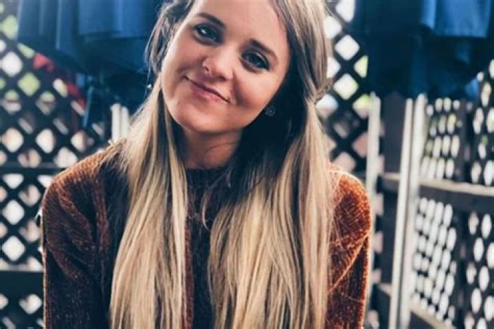 Counting On – Jinger Duggar Debuts New Shorter Haircut And Shares Sexy, Secular Playlist Ahead Of Valentine’s Day