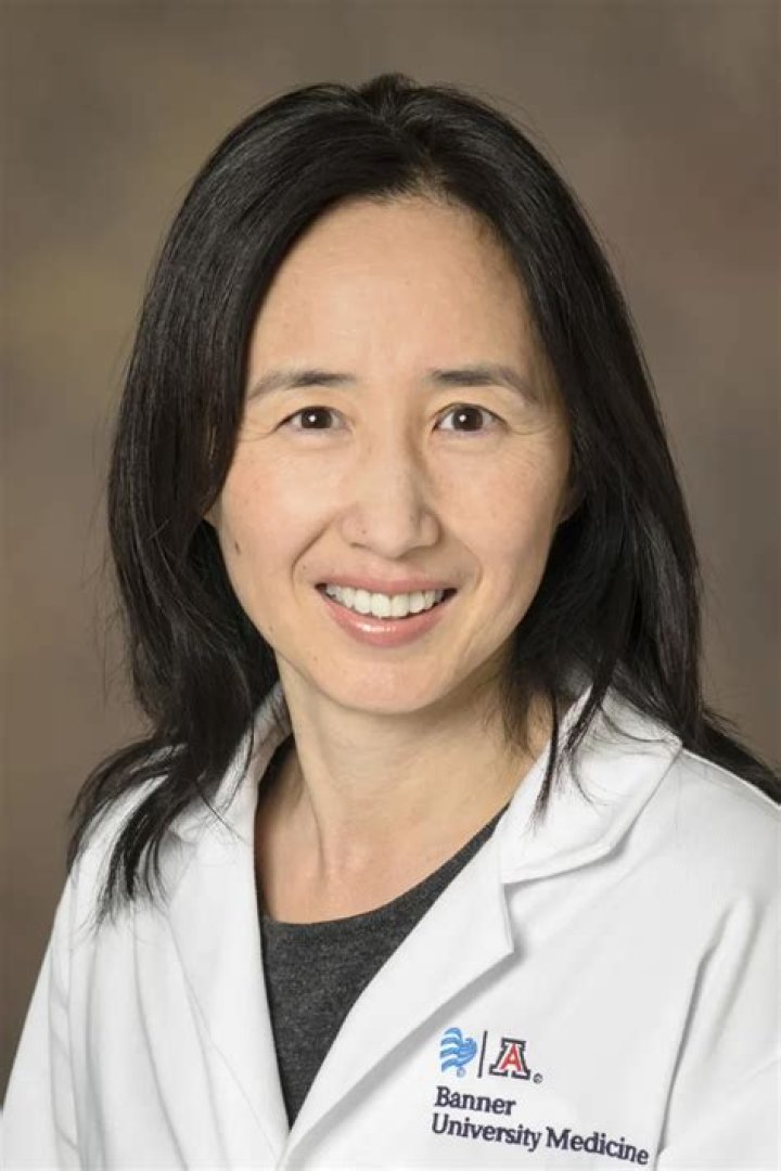 Dr. Daisy Zhou, MD – Saint Louis, MO
