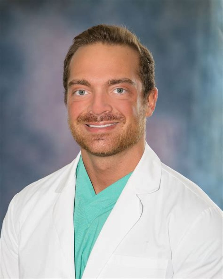 Dr. Robert Smith Jr., MD – New Port Richey, FL