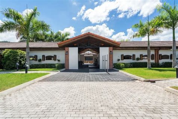 Dr. Victor Venegas, MD – Morovis, PR