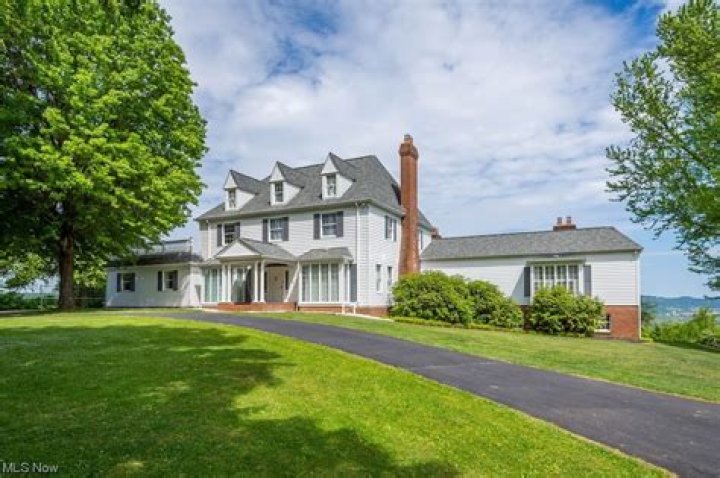 Dr. Viorica Crisan, MD – Weirton, WV