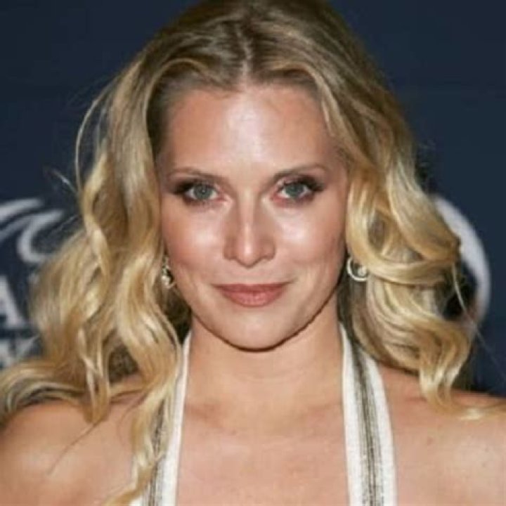 Emily Procter - Bio, Facts, Family Life of Actress
