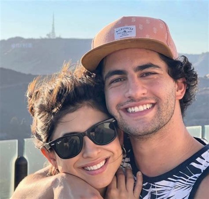 Enrique Arrizon Wiki, Age, Girlfriend, Parents, Net Worth, Height & More