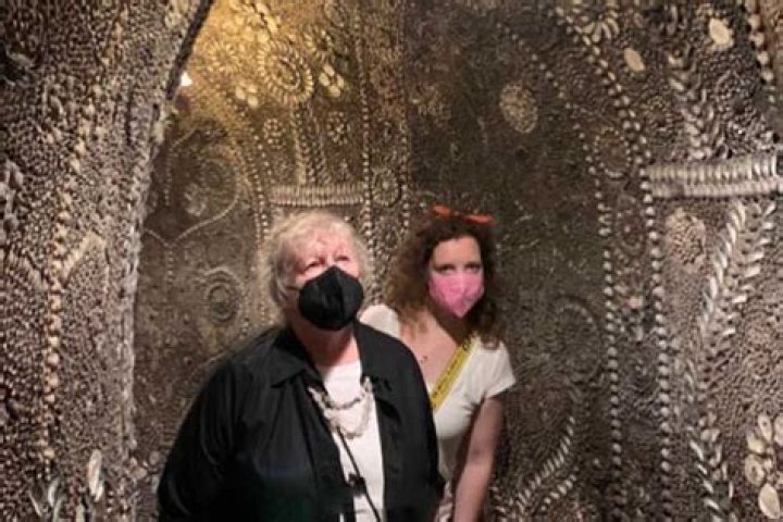 
Is Jenny Beavan Daughter A Theatrical Producer? Caitlin Albery Career And Net Worth Details Explored 