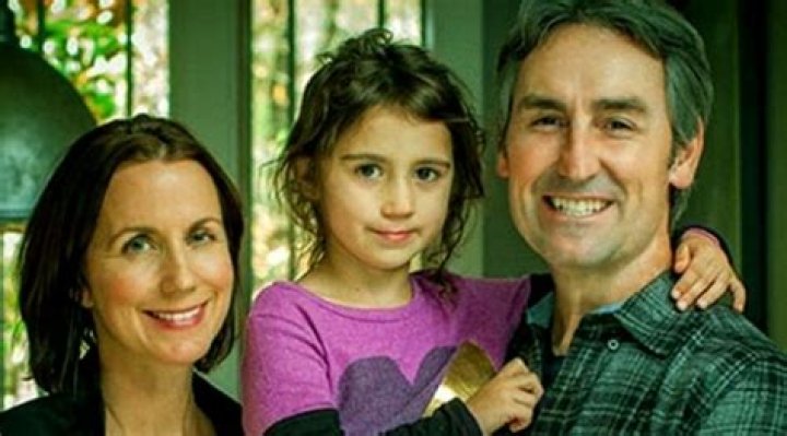 
Is Mike Wolfe Married? His Bio, Age, Wife, Daughter, Brother, Family and Net worth 