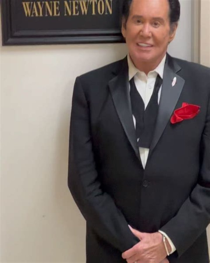 Is Wayne Newton Gay? Why Is His Sexuality Being Questioned?