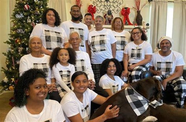 
Jerome Tang Wife Careylyen Tang And Their Family Of Four 