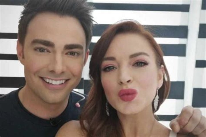 Jonathan Bennett Says His ‘Mean Girls’ Fans Supported Him A Lot When He Came Out – Here’s How!