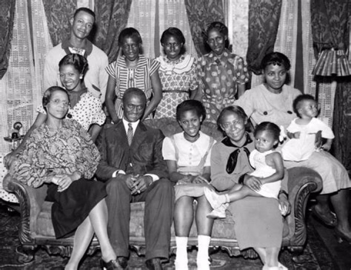 Karen Polinesia Biography - Facts, Childhood, Family Life & Achievements