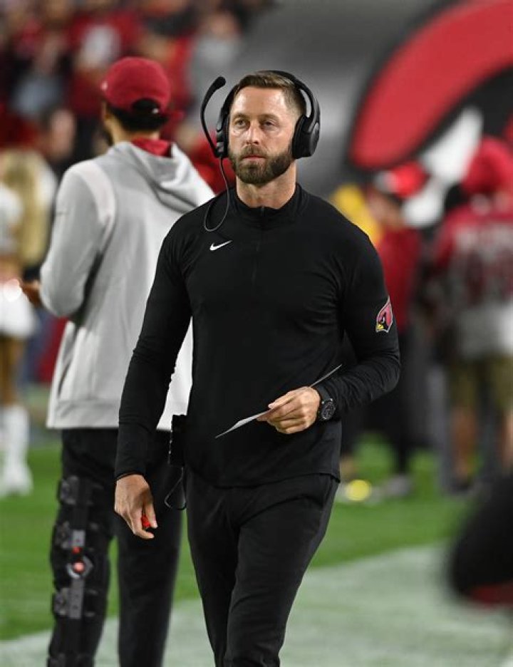 Kliff Kingsbury Grew Up In A Football Family In Texas
