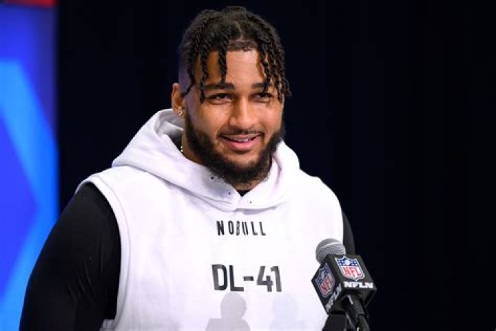 Kneeland Hibbett age, height, ethnicity, family, college, 40 time, draft, trade, net worth, Instagram