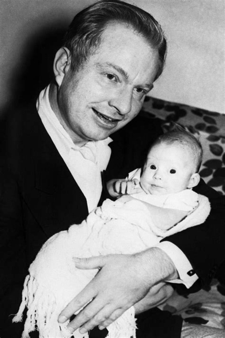 L Ron Hubbard Biography – Facts, Childhood, Family Life of Philosopher & Scientology Founder