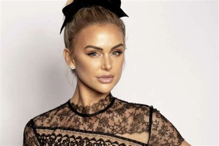 Lala Kent Bonds With Her Fiance’s Ex And Their Daughters On Chanukah – See The Clip!