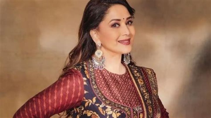 Madhuri Dixit Height, Weight, Net Worth, Age, Birthday, Wikipedia, Who, Instagram, Biography