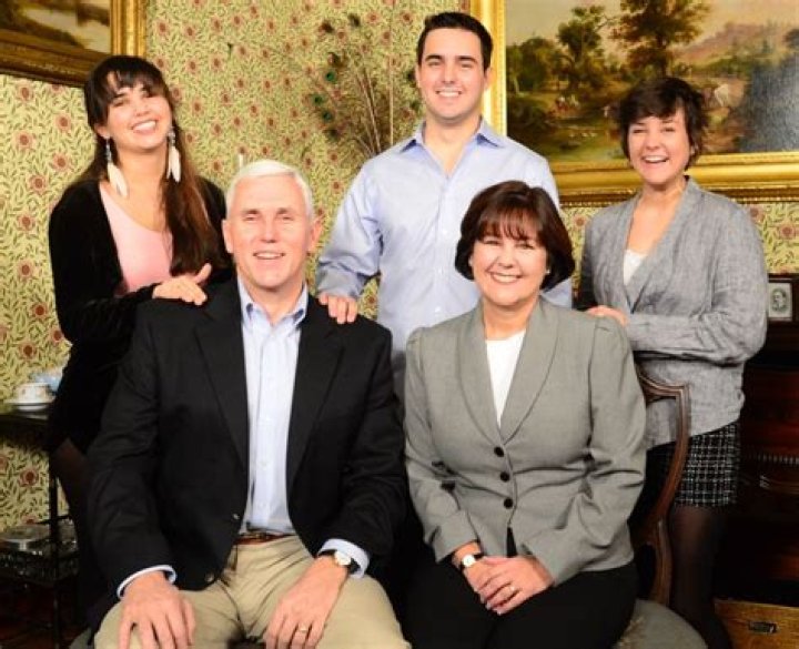 Meet Ann Jane Pence and Edward Pence, parents of Mike Pence