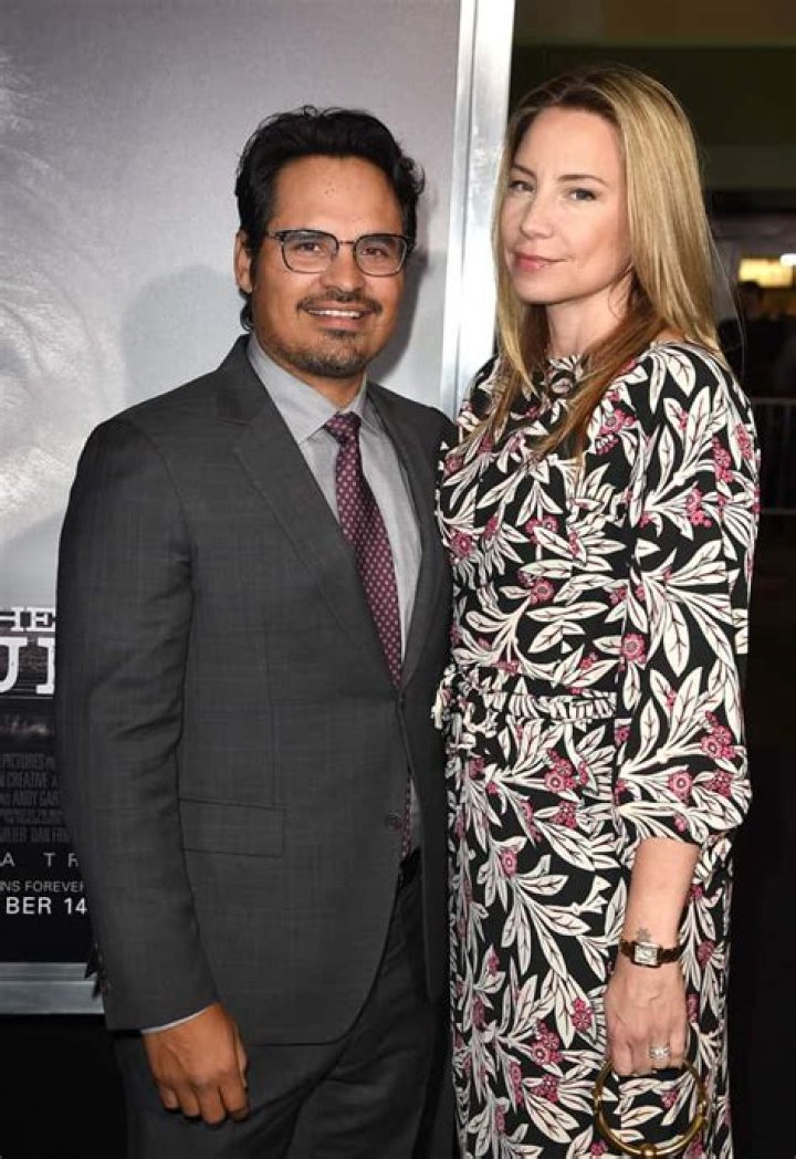 
Michael Peña is Married to Wife: Brie Shaffer 