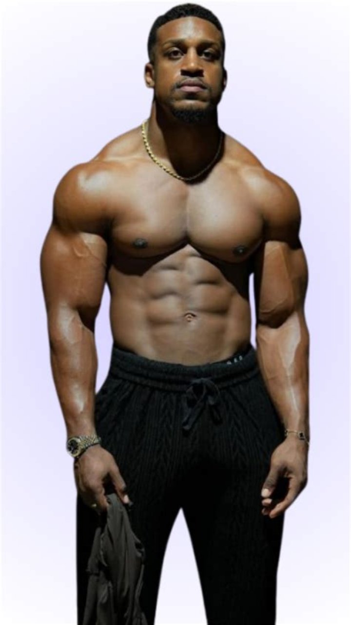 Mike Hall Height, Weight, Net Worth, Age, Wiki, Who, Instagram, Biography