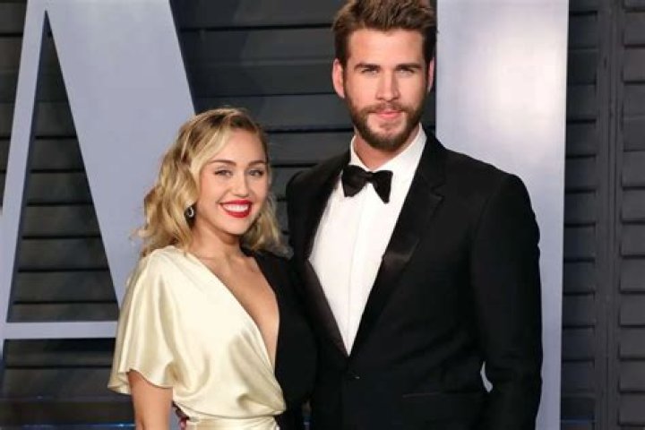 Miley Cyrus – Here’s How She Reportedly Reacted To Liam Hemsworth’s Sister-In-Law Throwing Shade At Her!