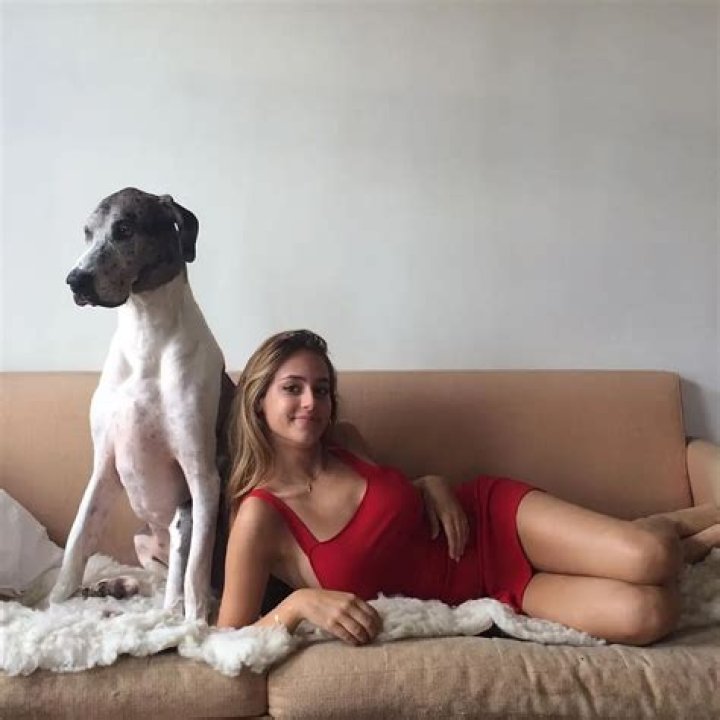 Nell Verlaque Height, Weight, Net Worth, Age, Birthday, Wikipedia, Who, Nationality, Biography