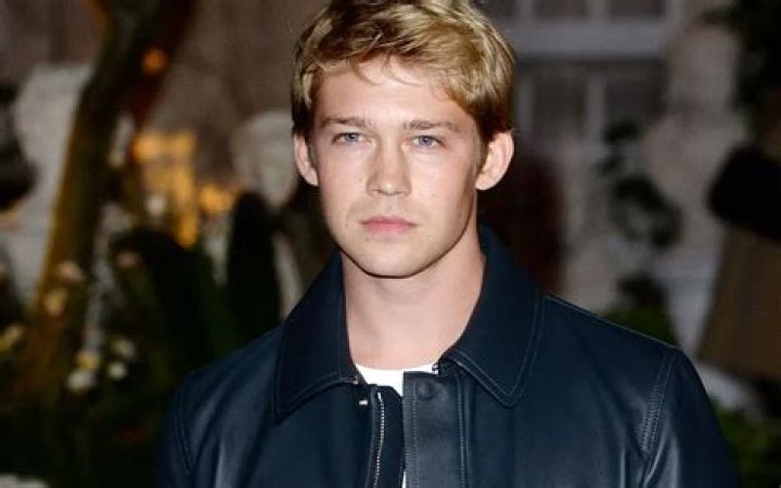 Patrick Alwyn Age, Birthday, Wikipedia, Who, Nationality, Biography