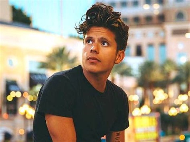 
Rudy Mancuso Height, Weight, Net Worth, Age, Birthday, Wikipedia, Who, Nationality, Biography 