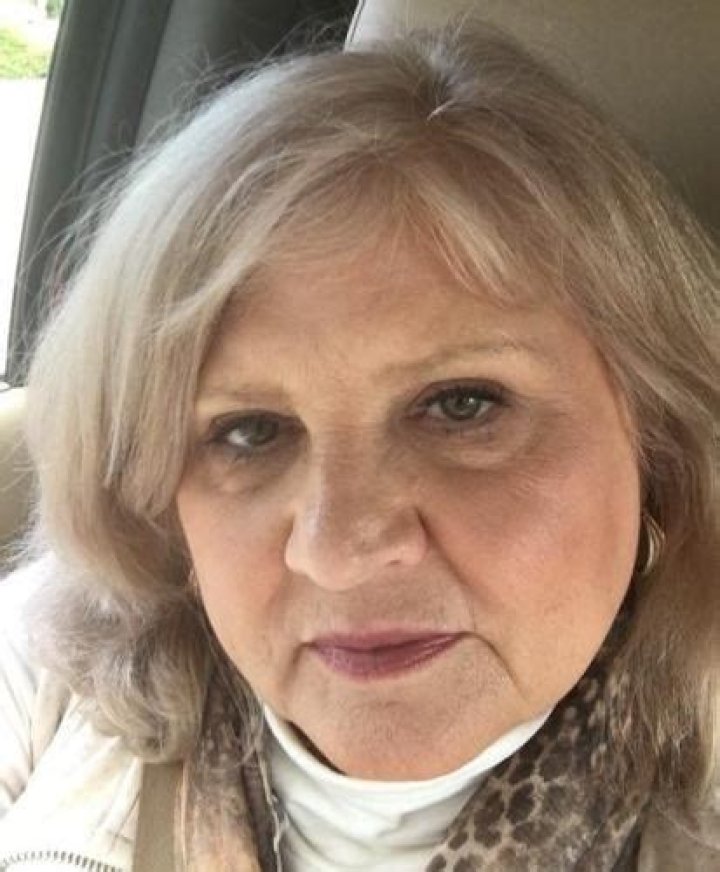 Sandra Lott – Mendenhall, MS