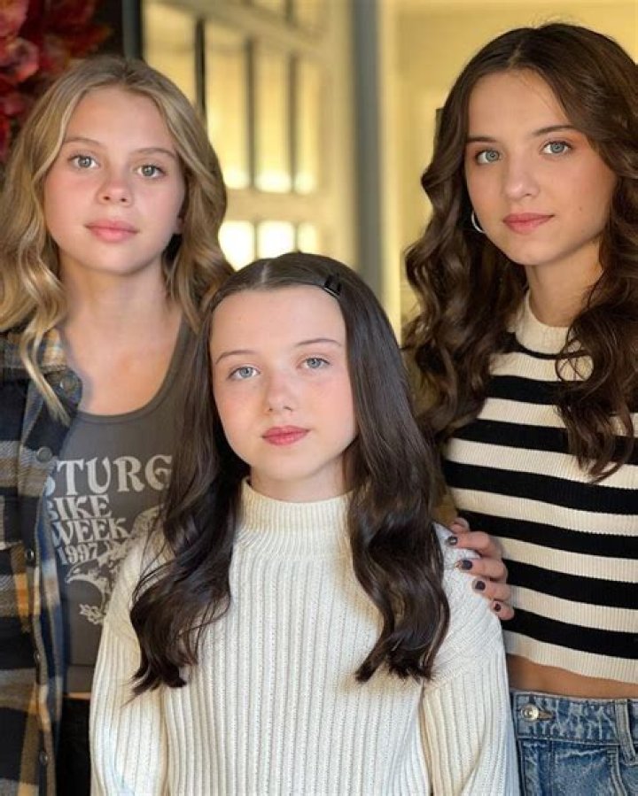 Scarlett Fernandez children: Does Scarlett Fernandez have children?