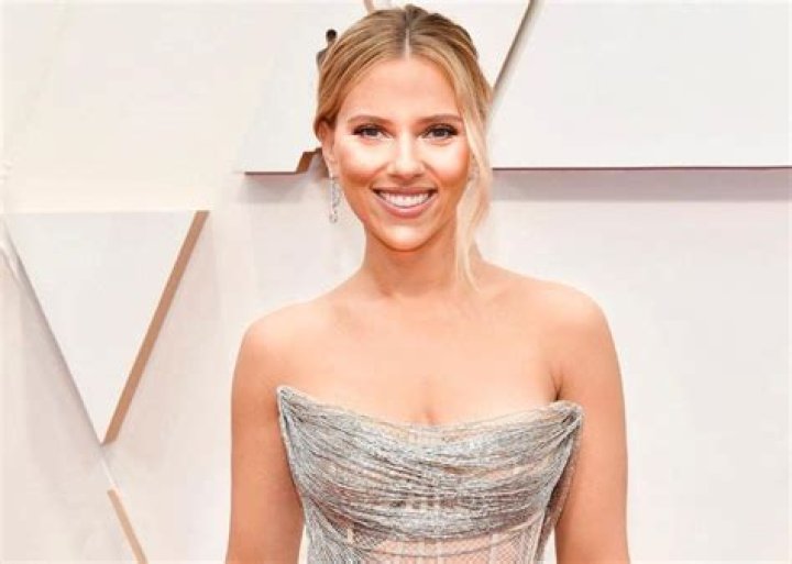 Scarlett Johansson’s Oscar Gown’s Bodice Took Over 300 Hours To Finish — See Her Dazzling Red Carpet Look