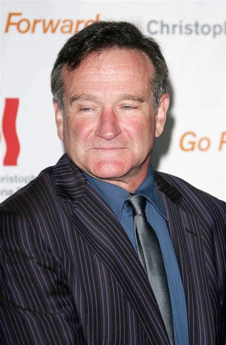 This Hook Star Recounts An Emotional Memory With The Late Robin Williams