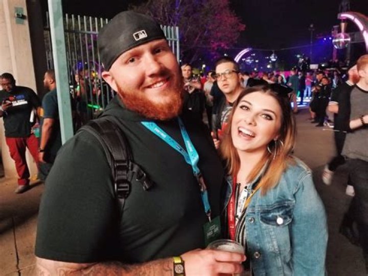 Timothy Betar – Timthetatman Height, Age, Wife, Biography, Wiki, Net Worth