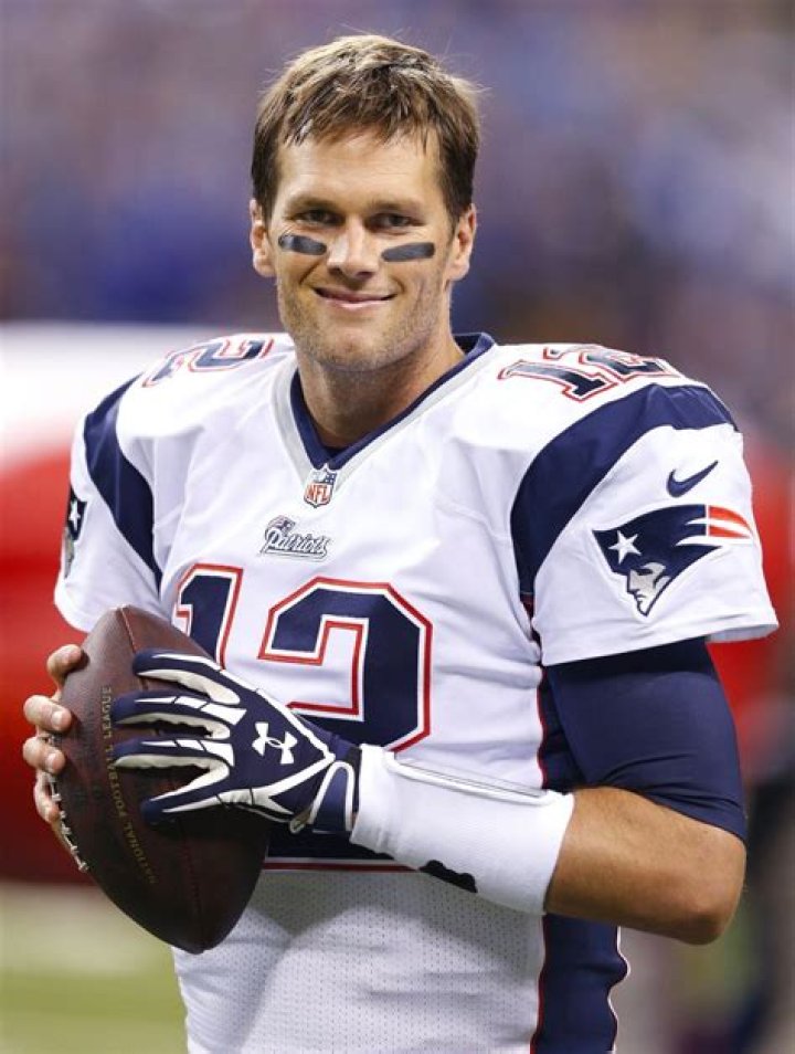 Tom Brady Biography - Facts, Childhood, Family Life & Achievements