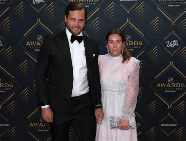 Victor Hedman: Wife, Family, Prize Money & Net Worth