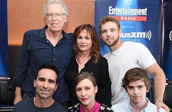 Who Are Vera Farmiga Siblings? Meet Her Sisters and Brothers