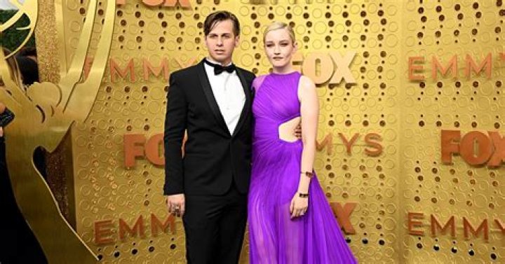 Who is Julia Garner husband?